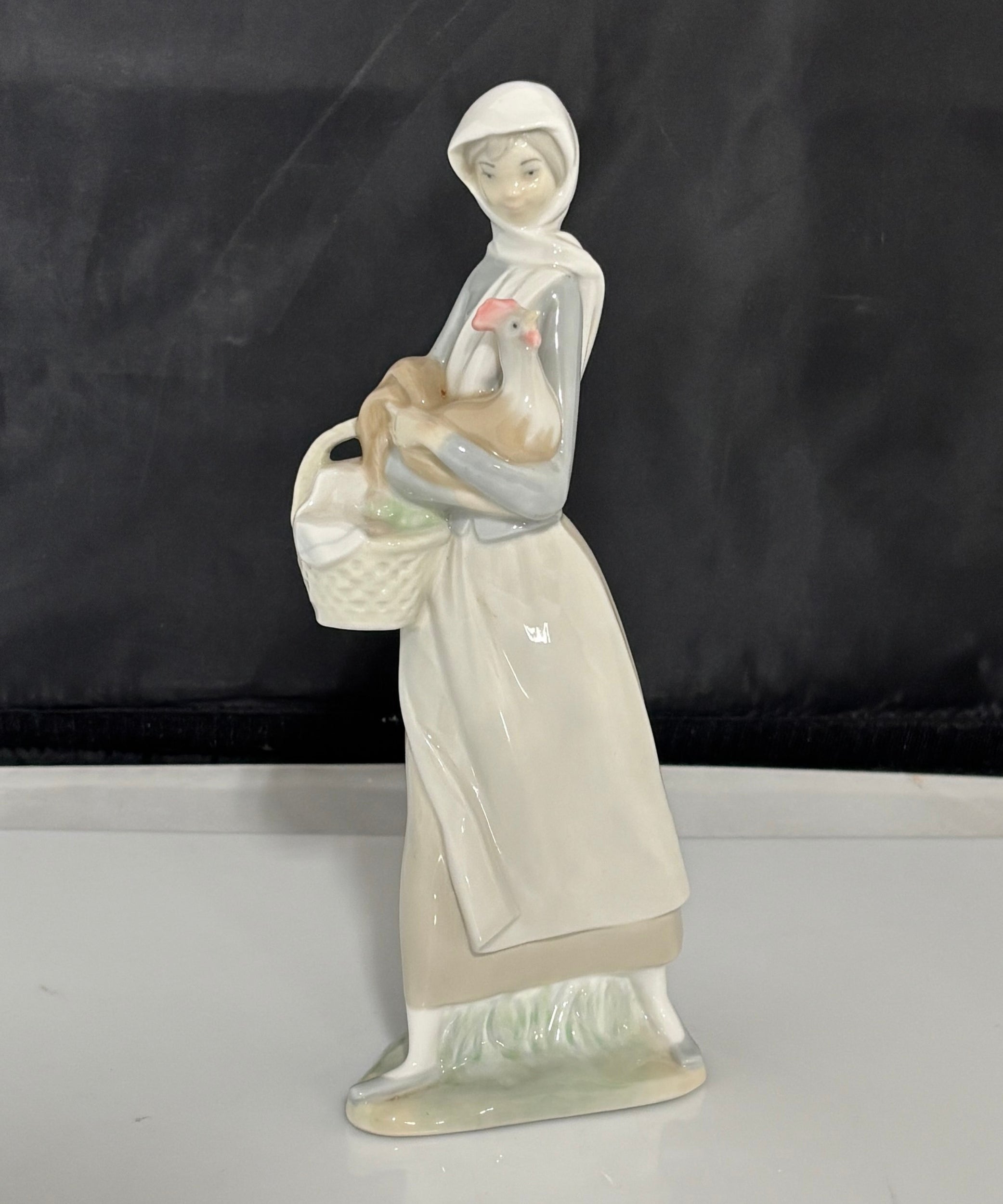 Lladro - Girl With Cockerel #4591, Please Read