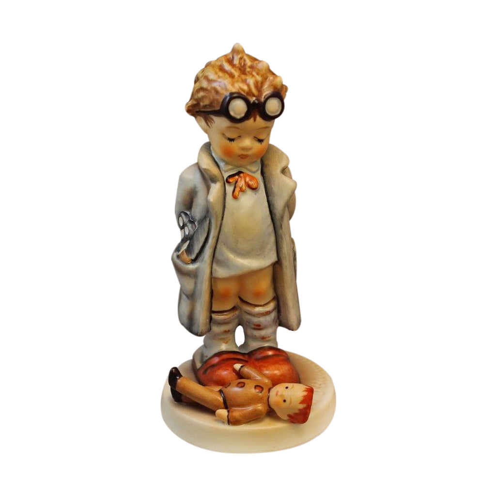 Hummel Figurine: Doctor - 127