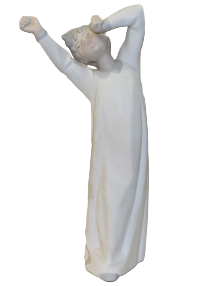 Lladró Figurine: 4870m Boy Yawning Matte