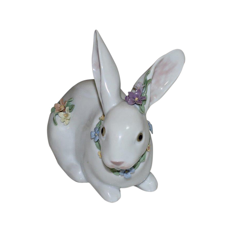 Lladró Figurine: Attentive Bunny