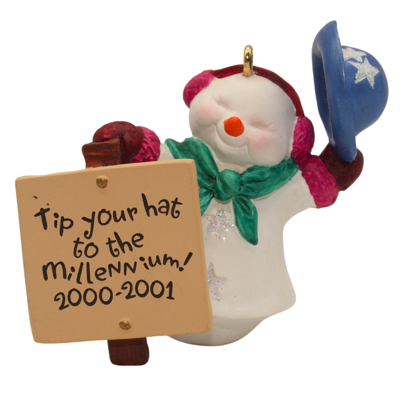 Hallmark Ornament: 2000 Millennium Snowma'am | QXI5241
