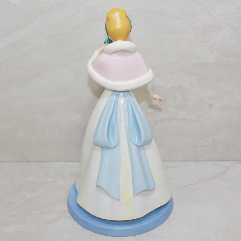 WDCC Cinderella - The Gift of Kindness | 4004523 | Disney | Holiday Series