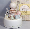 Precious Moments: 100285 Heaven Bless You | Music box