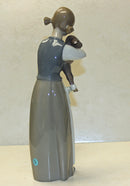 Lladró Figurine: 1010 Girl with Lamb