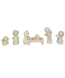 Precious Moments Figurine 111898, Simple Pleasures Make Holiday Treasures, Limited