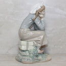 Lladró Figurine: 1211 Girl with Doll