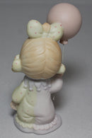Precious Moments: 12238b Clowns: Holding Balloon