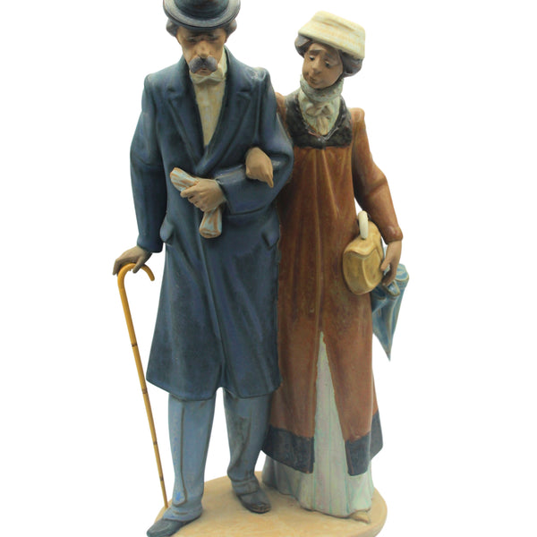 LLADRÓ（リヤドロ）　TWILIGHT YEARS Lladró Figurine: 12302 Twilight Years | Gres