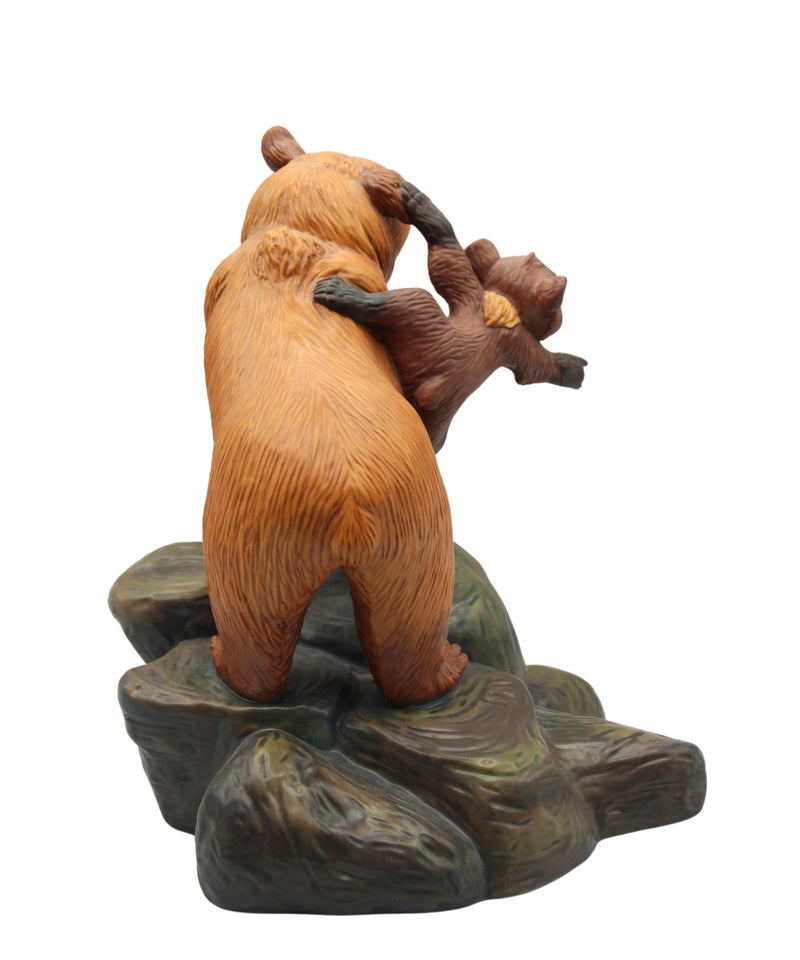 WDCC Kenai and Koda - Brotherly Time | 1232742 | Disney | Limited to 2000