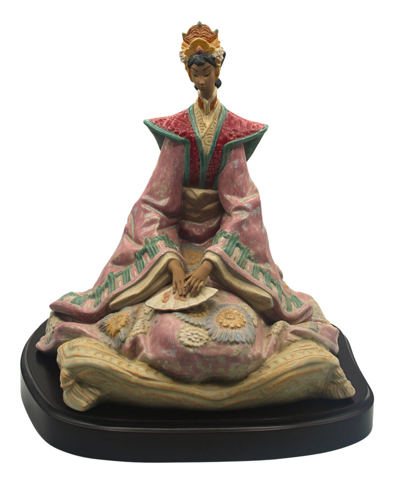 Lladró Figurine: 12374 Empress | Gres