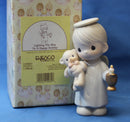 Precious Moments: 129267 Lighting the Way to a Happy Holiday