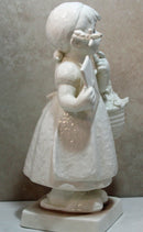 Hummel Figurine: Meditation - White ceramic - 13/V-whIte