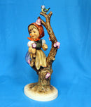 Hummel Figurine: Apple Tree girl - 141/V
