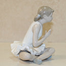 Lladró Figurine: Nao 146 Attentive Ballet
