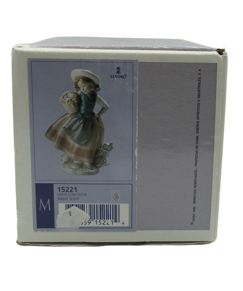 Lladró Figurine: 15221 Sweet Scent