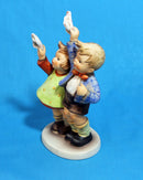 Hummel Figurine: Auf Wiedersehen - 153/I