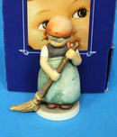 Hummel Figurine: Little Sweeper - 171/4/0