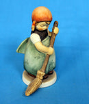 Hummel Figurine: Little Sweeper - 171/4/0