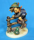 Hummel Figurine: Retreat to Safety - 201/I