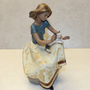 Lladró Figurine: 2169 Repose
