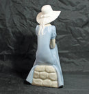 Lladró Figurine: Nao 229 Girl with Straw Hat