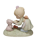 Precious Moments Figurine 307017, You're Just as Sweet as Pie