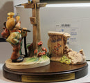 Hummel Figurine: Crossroads Set 2 Figurines & Base - 331