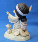 Precious Moments: 354406 A Prayer Warrior's Faith Can Move Mountains