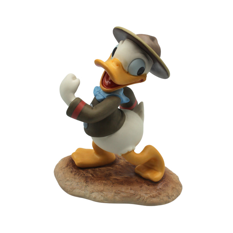 WDCC Donald Duck - Happy Camper | 4007935 | Disney's Good Scouts