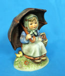Hummel Figurine: Smiling Through - 408/0