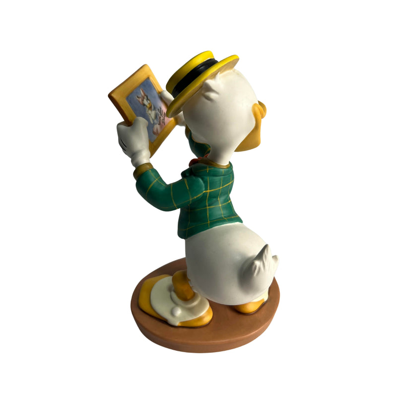 WDCC Donald Duck - With Love From Daisy | 41060 | Disney's Mr. Duck Steps Out