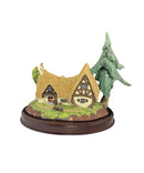 WDCC Figurine 7 Dwarf's Cottage , Disney's Snow White - Please Read
