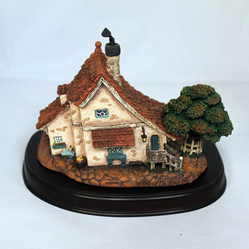 WDCC - Geppetto's Toy Shop | 41027 | Disney's Pinocchio