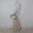 Lladró Figurine: 4502 Marketing Day - Girl