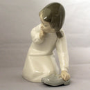 Lladró Figurine: 4523 Little Girl w/ Slippers