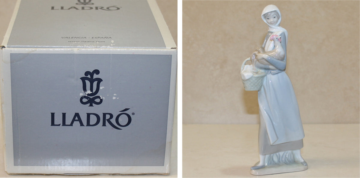 Lladró Figurine: 4591 Girl with Cockerel