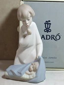 Lladró Figurine: 4635m Angel with Child Matte