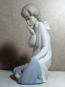 Lladró Figurine: 4635m Angel with Child Matte