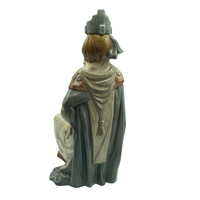 Lladró Figurine: 4688 Gothic King
