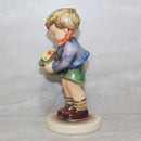Hummel Figurine: Gift from a Friend - 485