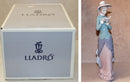 Lladró Figurine: 5000 Reading