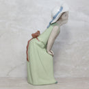 Lladró Figurine: 5009 Curious Girl w/ Hat
