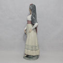 Lladró Figurine: 5125 Goya Lady