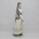 Lladró Figurine: 5125 Goya Lady