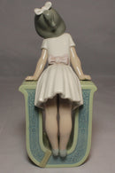 Lladró Figurine: 5148 SchoolGirl O