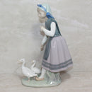 Lladró Figurine: 5202 Aracely