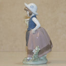Lladró Figurine: 5221 Sweet Scent