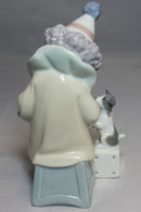 Lladró Figurine: 5279 Pierrot with Concertina