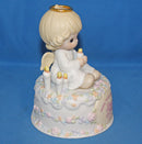 Precious Moments: 540013 Happy 10th Anniversary | Chapel 10th Anniversary Exclusive