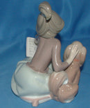 Lladró Figurine: 5475 A Lesson Shared